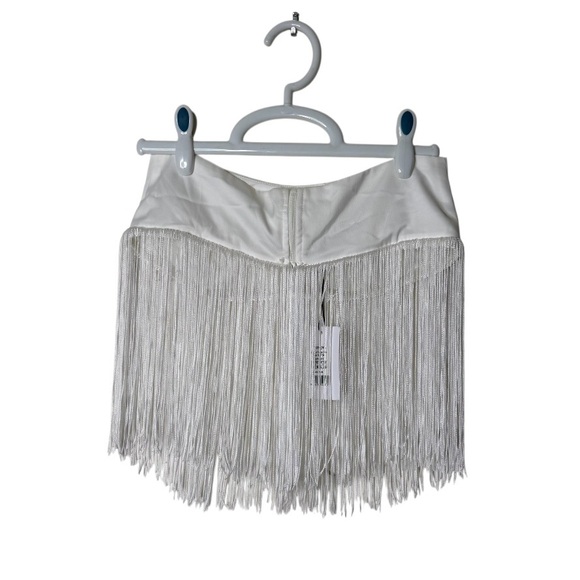 Showpo Amalee Fringe White Strapless Crop Top Sz 6 - Picture 7 of 7